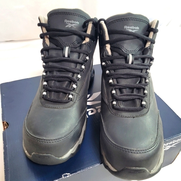 New Reebok Beamer Men's Safety Toe Waterproof Athletic Work Boot Size 10M - Picture 1 of 14